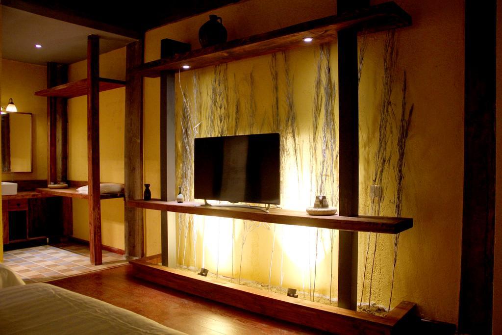 Jiumi Snow Mountain Original Art Hotel Shangri-La Esterno foto